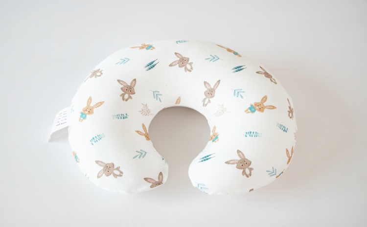 Ultra-Soft U-Shape  Support Nursing Pillow for Mom & Baby, Multifunctional Maternity Pillow for Breastfeeding, Bottle Feeding, and Baby Support