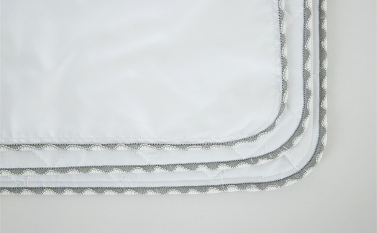 Wave Decorative Serge Edge Pillowcase Mattress Pad Cover Incontinence Pad Duvet